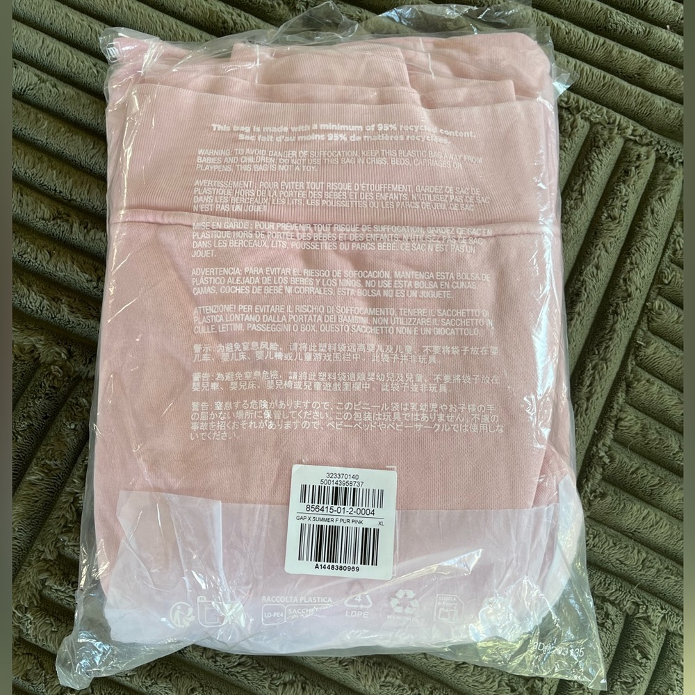 GAP × Summer Fridays limited edition hoodie, size XL, NWT - Picture 8 of 8